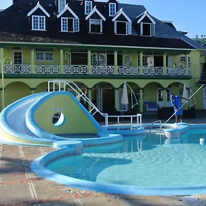 Aparthotel Deluxe Sandcastles, Ocho Rios